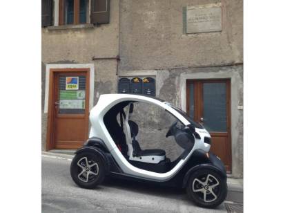 twizy-auto elettrica-como-equa